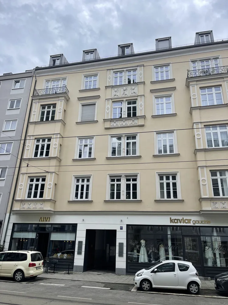 3 Zimmer Wohnung mit 93 m² in München – Bild 1