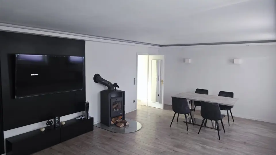 2 Zimmer Wohnung mit 74 m² in Mönchengladbach – Bild 1
