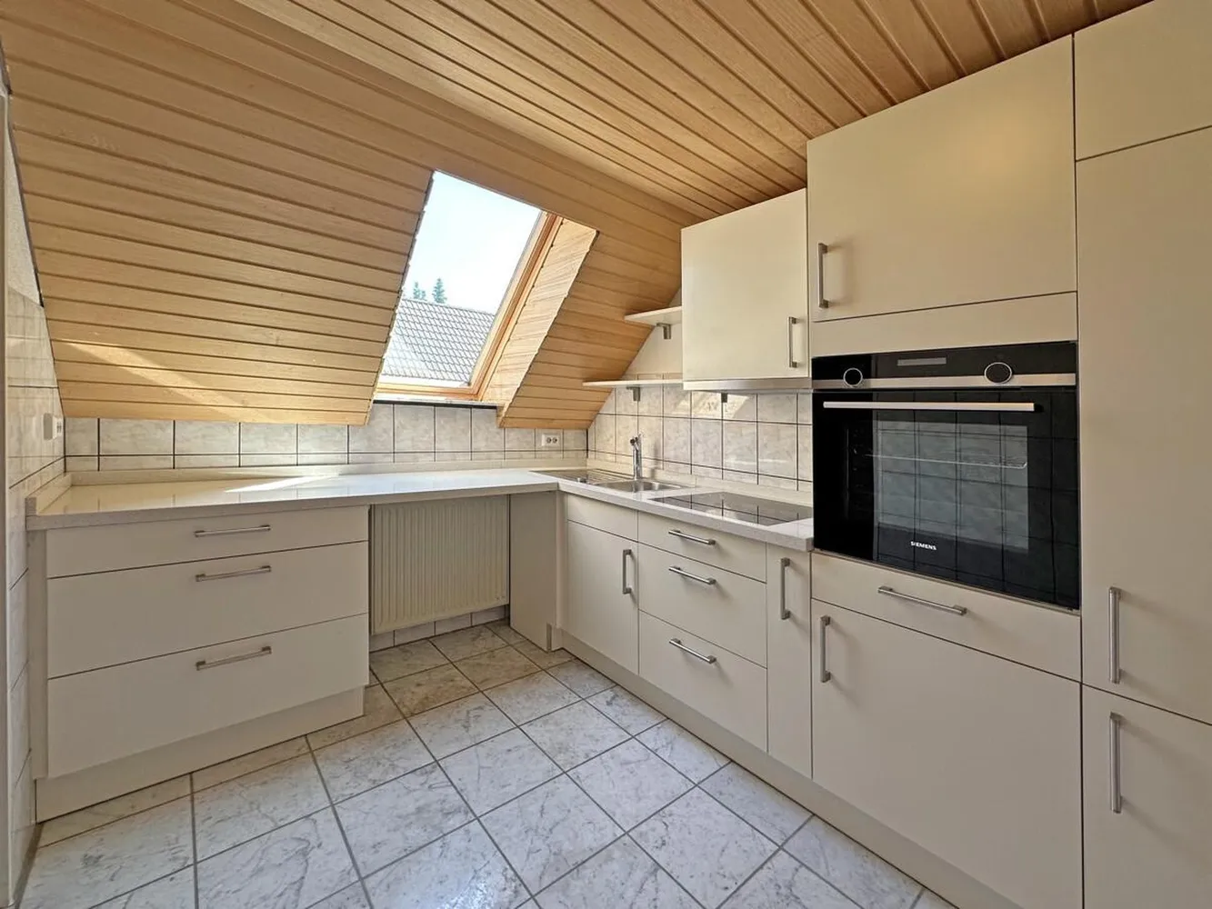 5 Zimmer Wohnung mit 101 m² in Hamburg – Bild 7