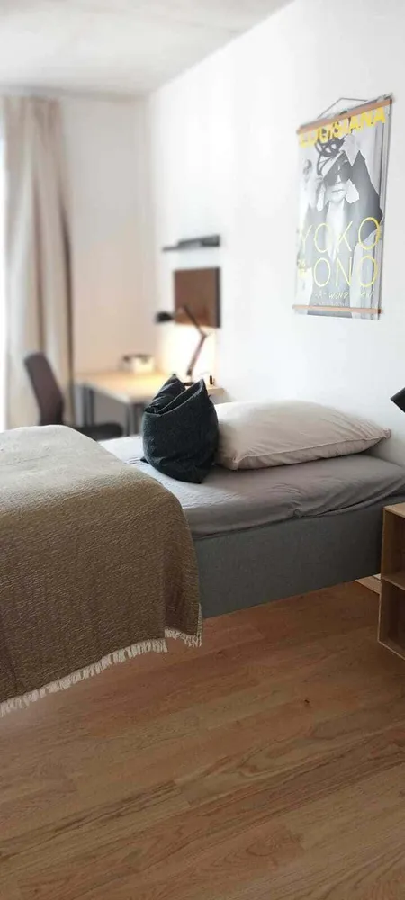 Shared room with 12 m² in Munich – Photo 4