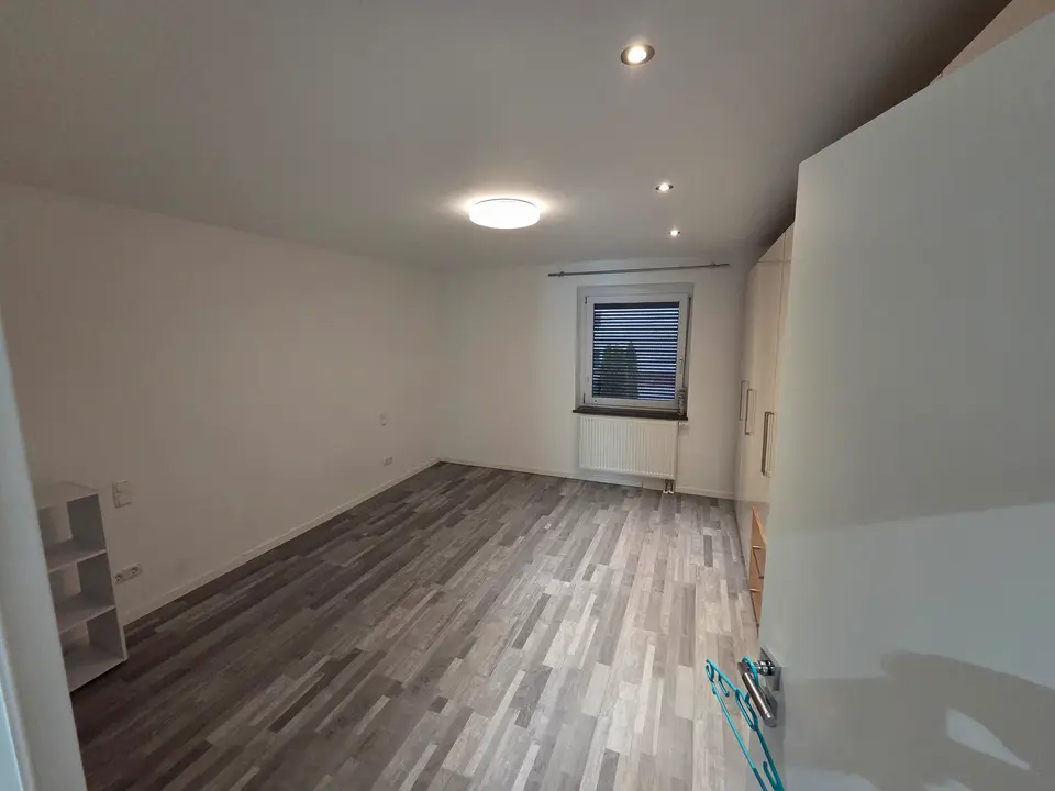 3 Zimmer Wohnung mit 110 m² in Dachau – Bild 2