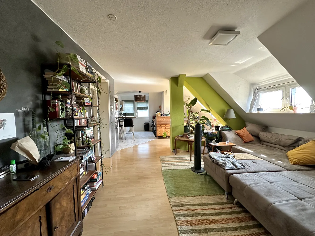 3 Zimmer Wohnung mit 109 m² in Wiesbaden – Bild 2