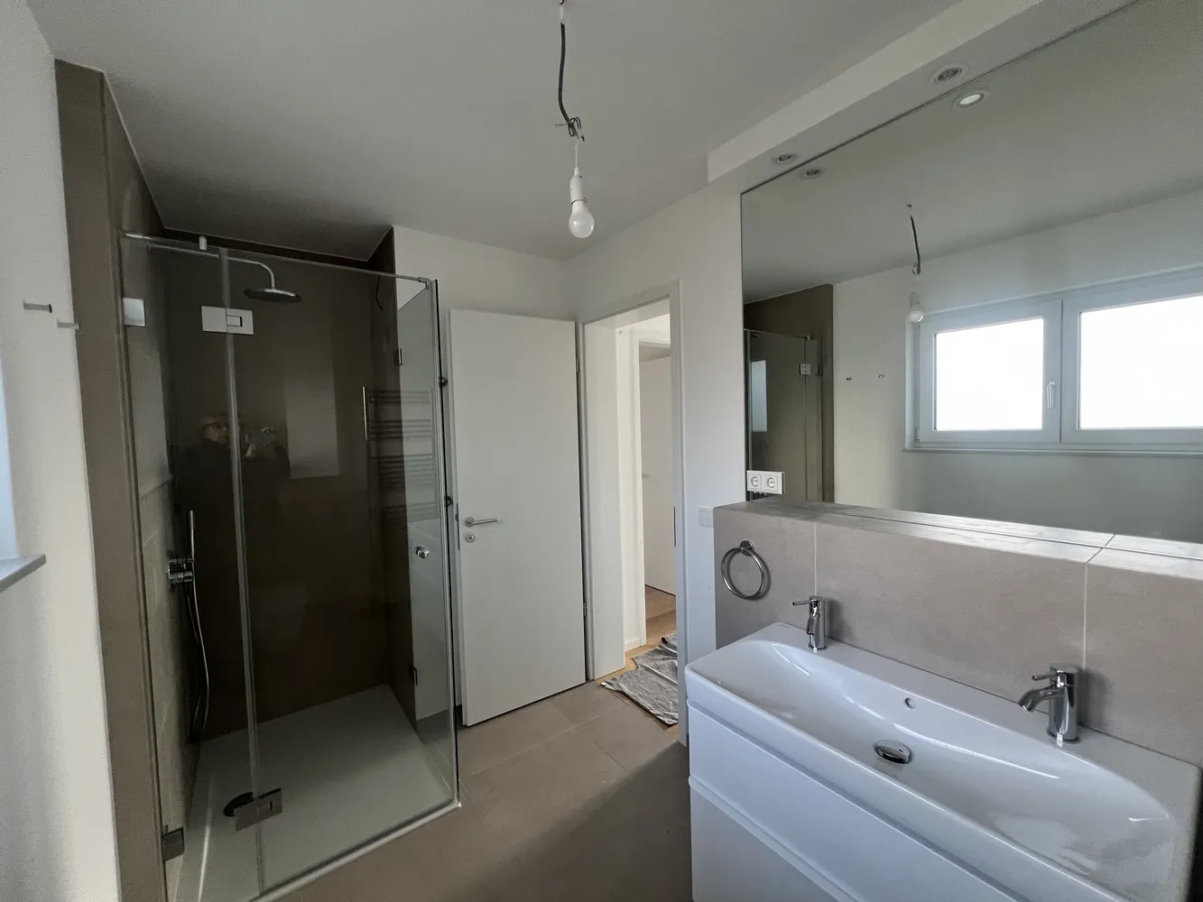 8 Zimmer Haus mit 240 m² in Wiesbaden – Bild 2