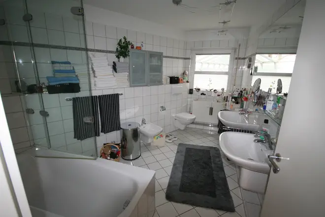 3 Zimmer Wohnung mit 100 m² in Düsseldorf – Bild 5