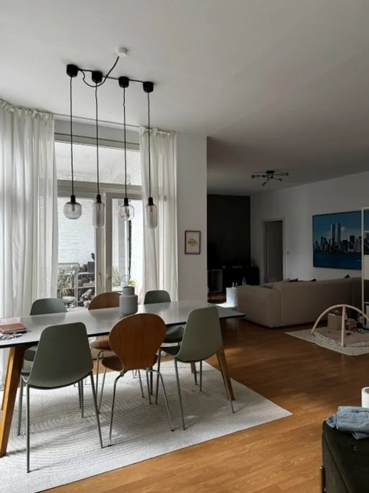 3 Zimmer Wohnung mit 80 m² in Düsseldorf – Bild 2