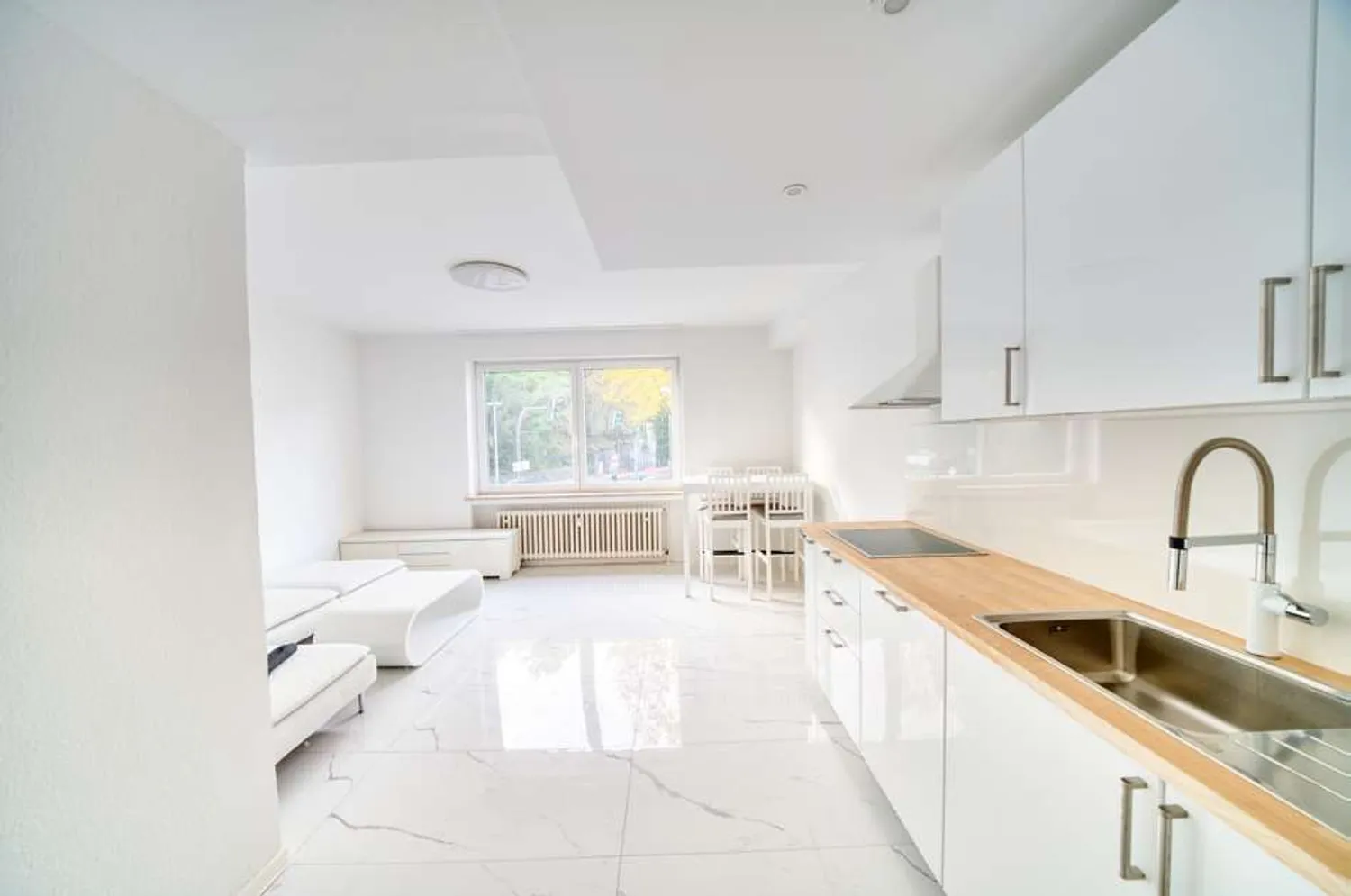 2 Zimmer Wohnung mit 60 m² in Bonn – Bild 1