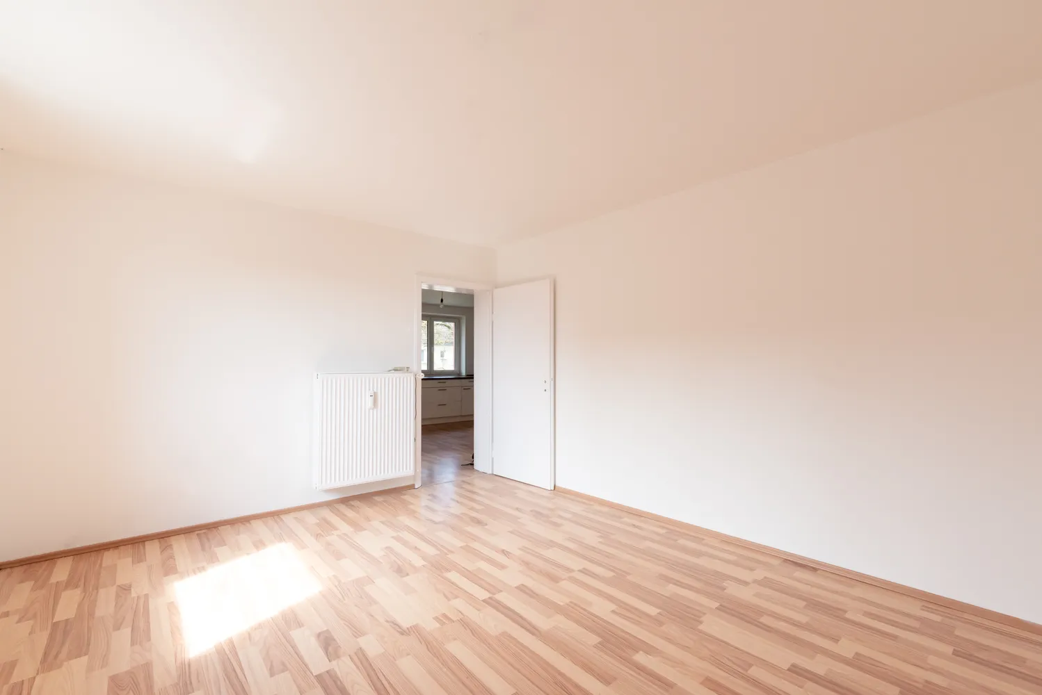 3 Zimmer Wohnung mit 48 m² in Augsburg – Bild 2