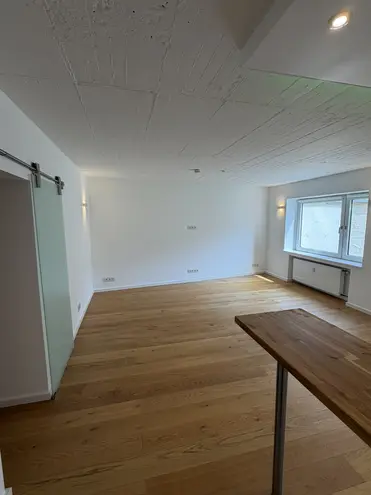 2 Zimmer Wohnung mit 65 m² in Düsseldorf – Bild 2