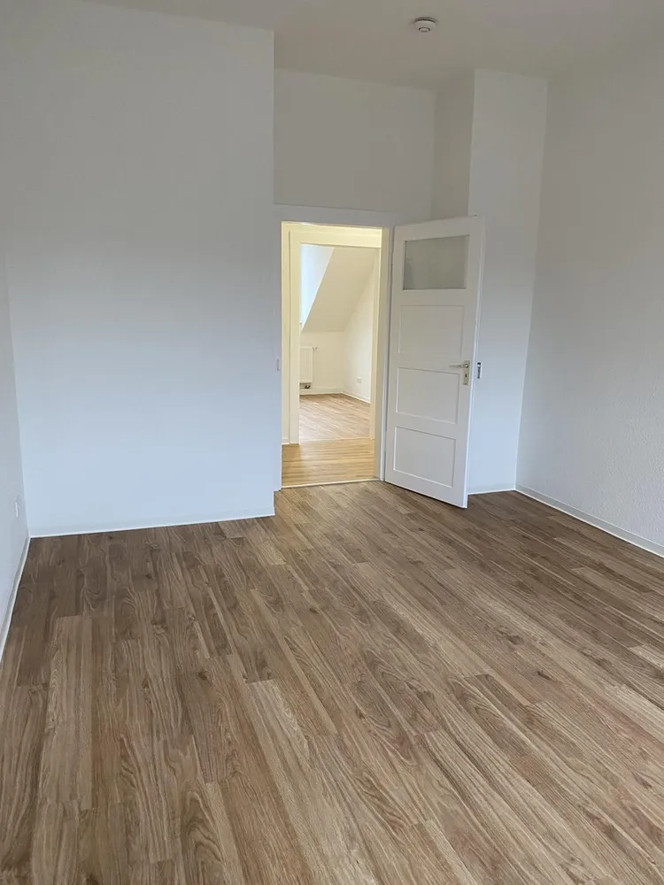 3 Zimmer Wohnung mit 63 m² in Karlsruhe – Bild 2