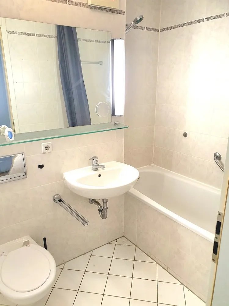 2 room apartment with 54 m² in Berlin – Photo 1