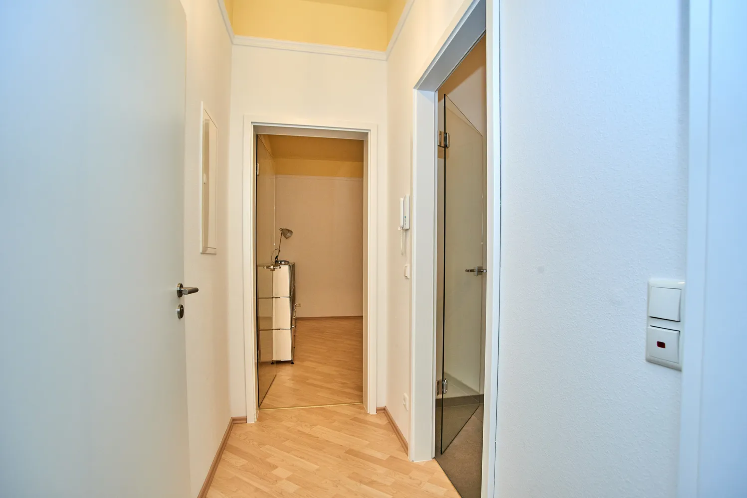 1 room apartment with 31 m² in Wiesbaden – Photo 5