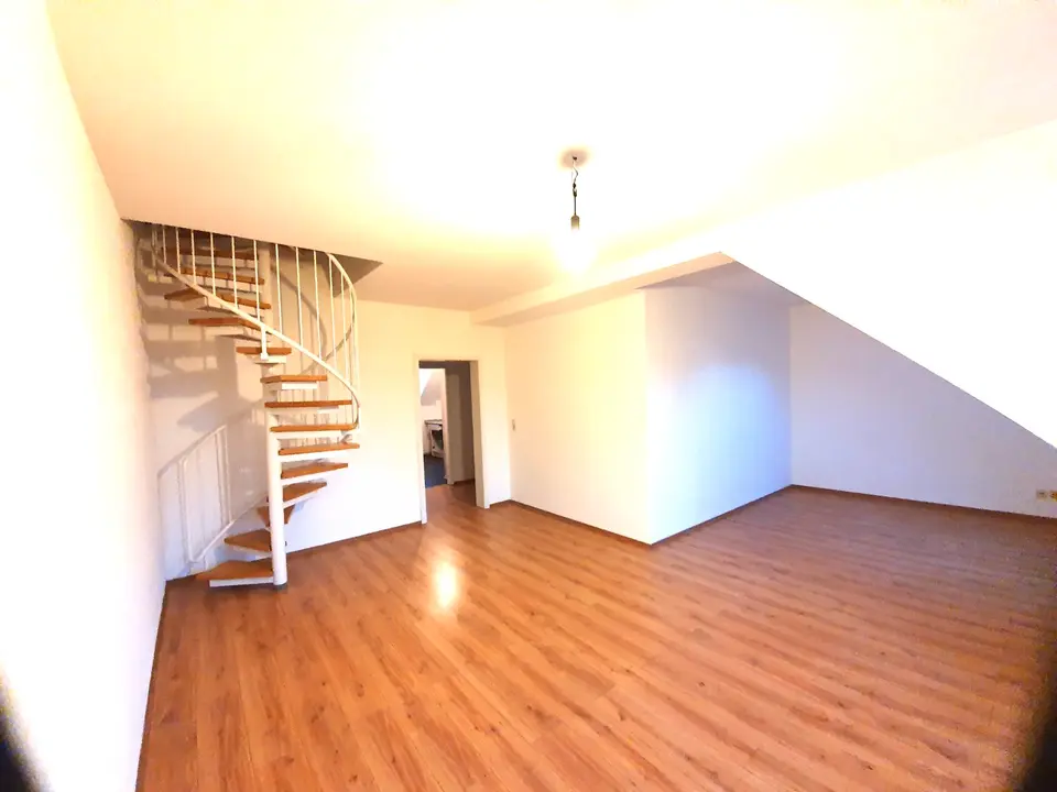 3 Zimmer Wohnung mit 68 m² in Chemnitz – Bild 1
