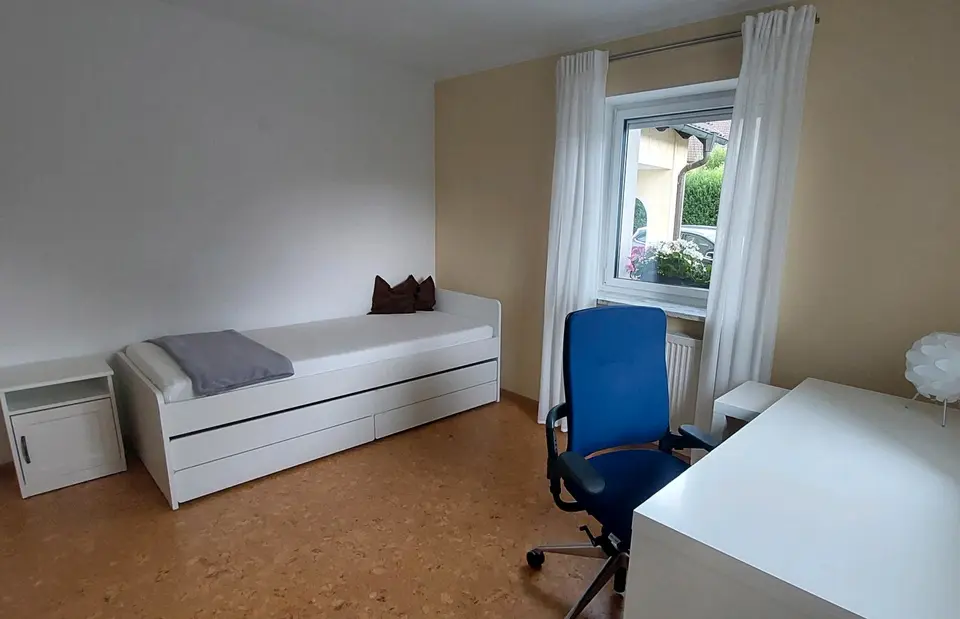 WG-Zimmer mit 14 m² in Hof – Bild 1