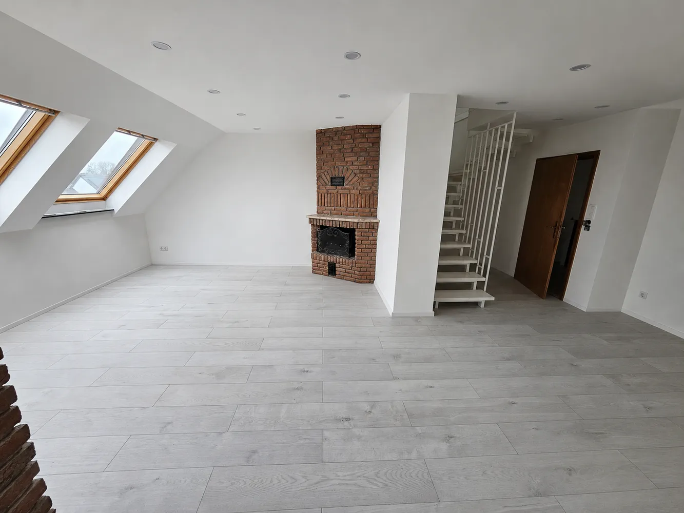 4 Zimmer Wohnung mit 110 m² in Duisburg – Bild 1