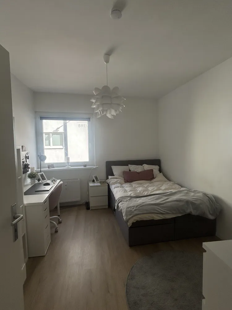 2 room apartment with 50 m² in Cologne – Photo 1
