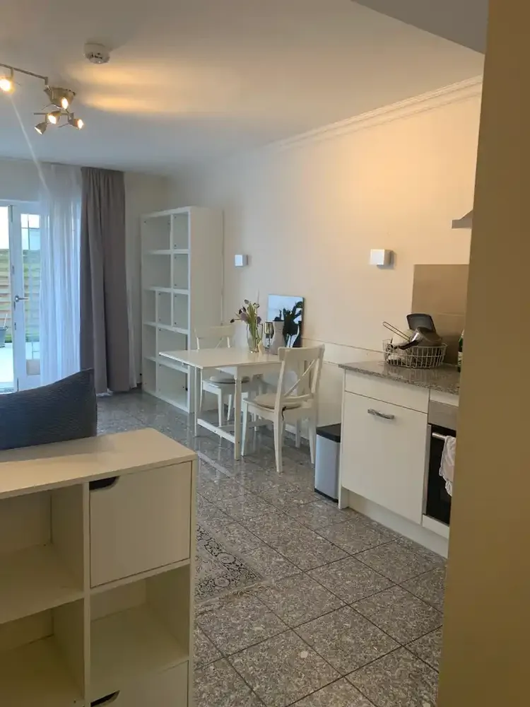 1 Zimmer Wohnung mit 38 m² in Köln – Bild 2