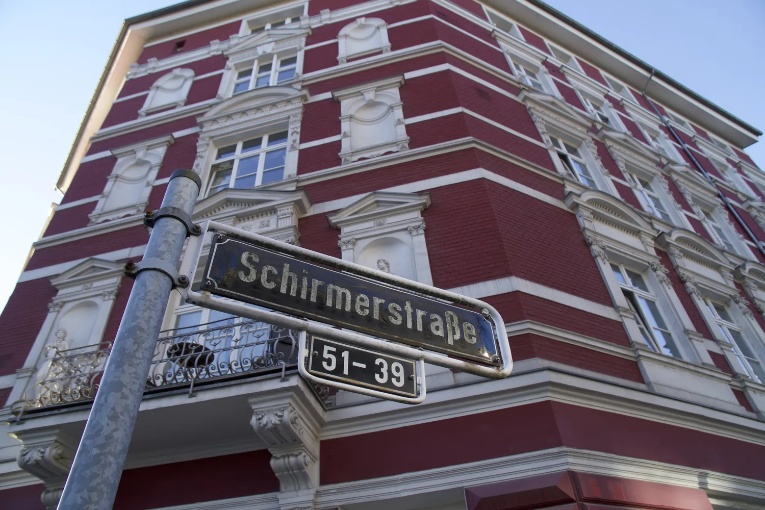 2 Zimmer Wohnung mit 51 m² in Düsseldorf – Bild 1