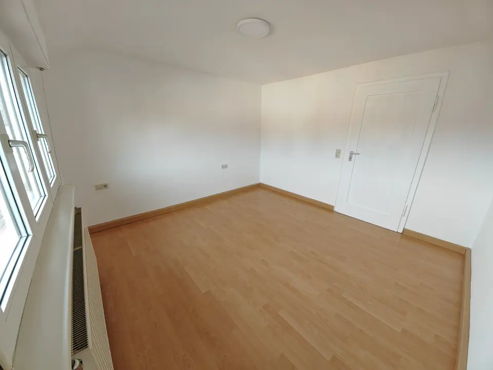 Shared room with 37 m² in Stuttgart – Photo 6