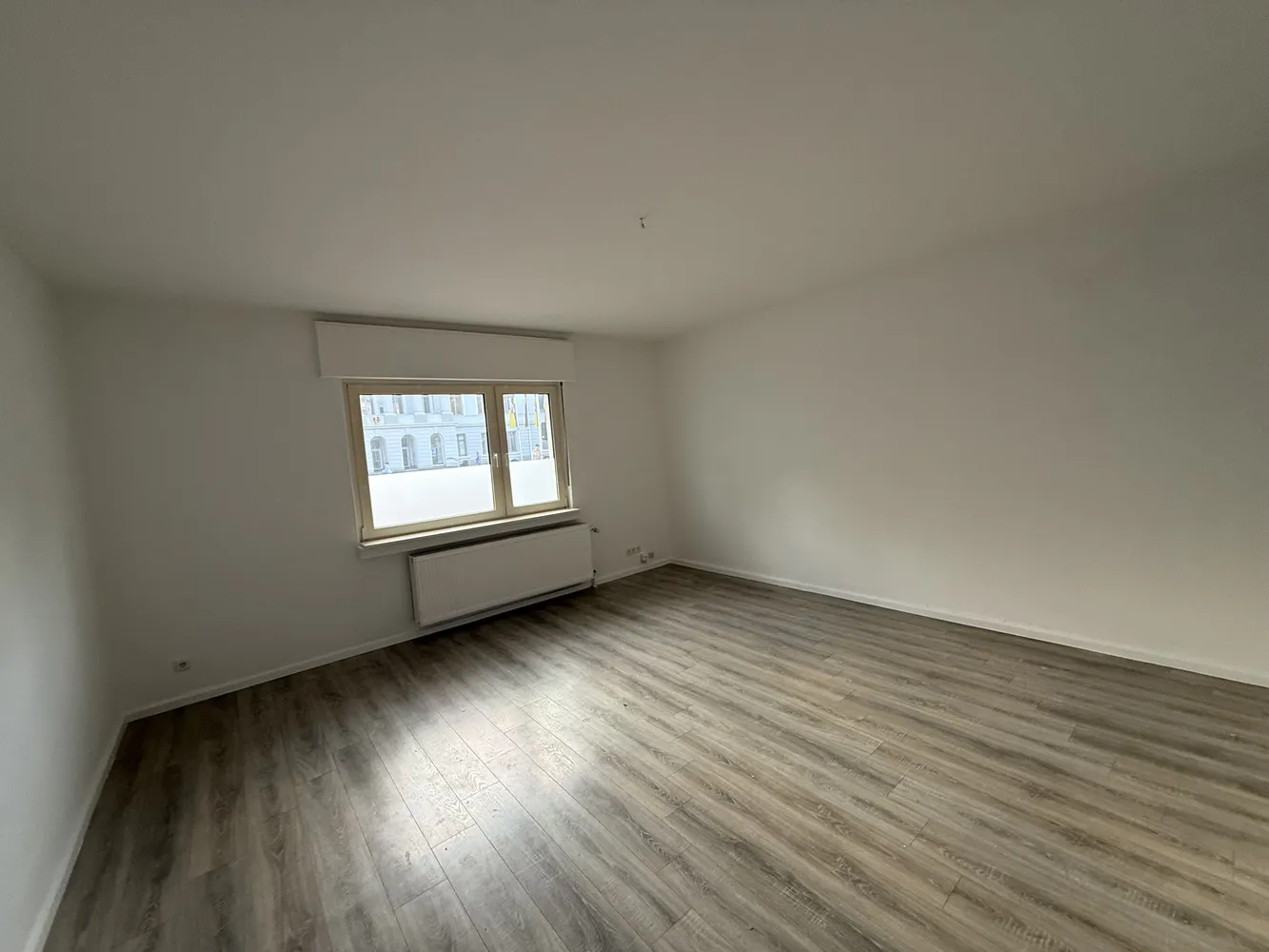 3 Zimmer Wohnung mit 94 m² in Krefeld – Bild 2