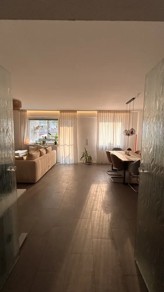 2 Zimmer Wohnung mit 81 m² in Köln – Bild 1