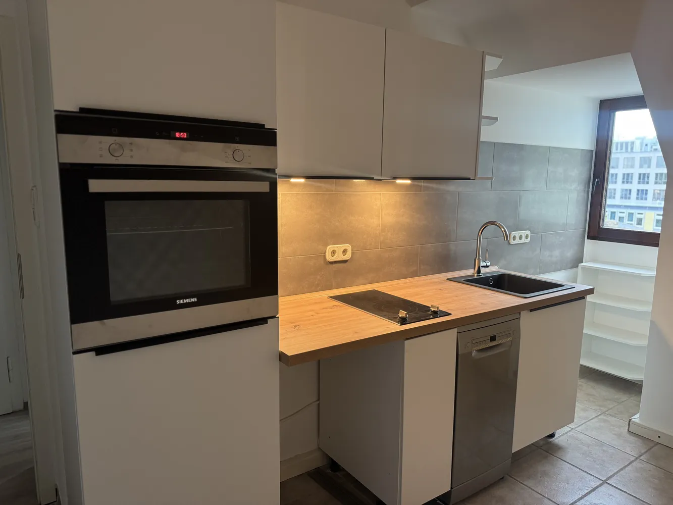 2 room apartment with 70 m² in Cologne – Photo 1