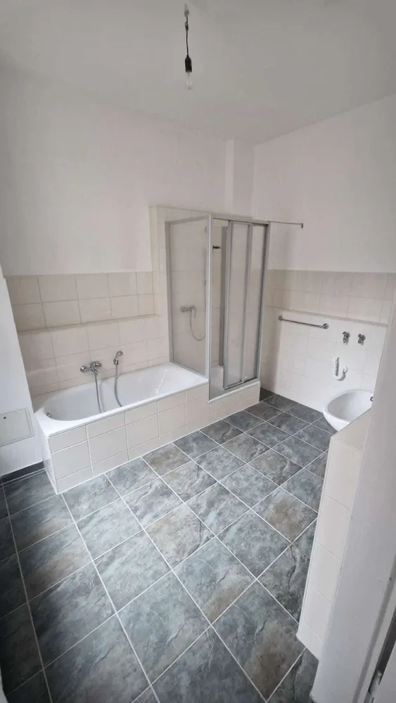 2 Zimmer Wohnung mit 68 m² in Greiz – Bild 12