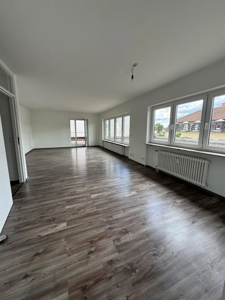 4 Zimmer Wohnung mit 115 m² in Schwetzingen – Bild 1