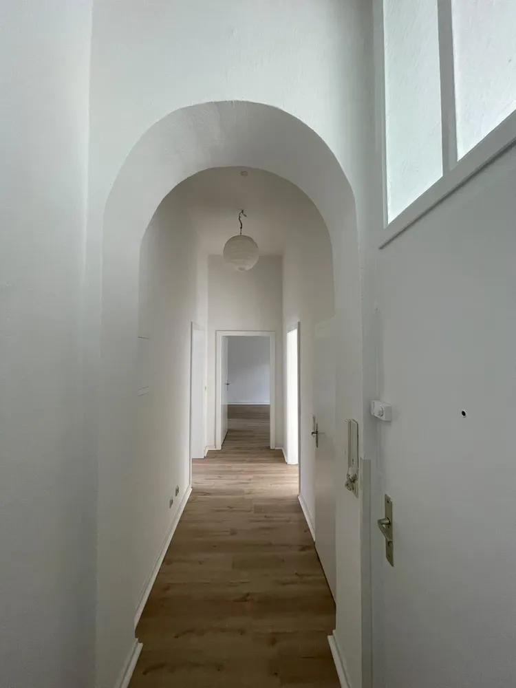 4 Zimmer Wohnung mit 110 m² in Düsseldorf – Bild 3
