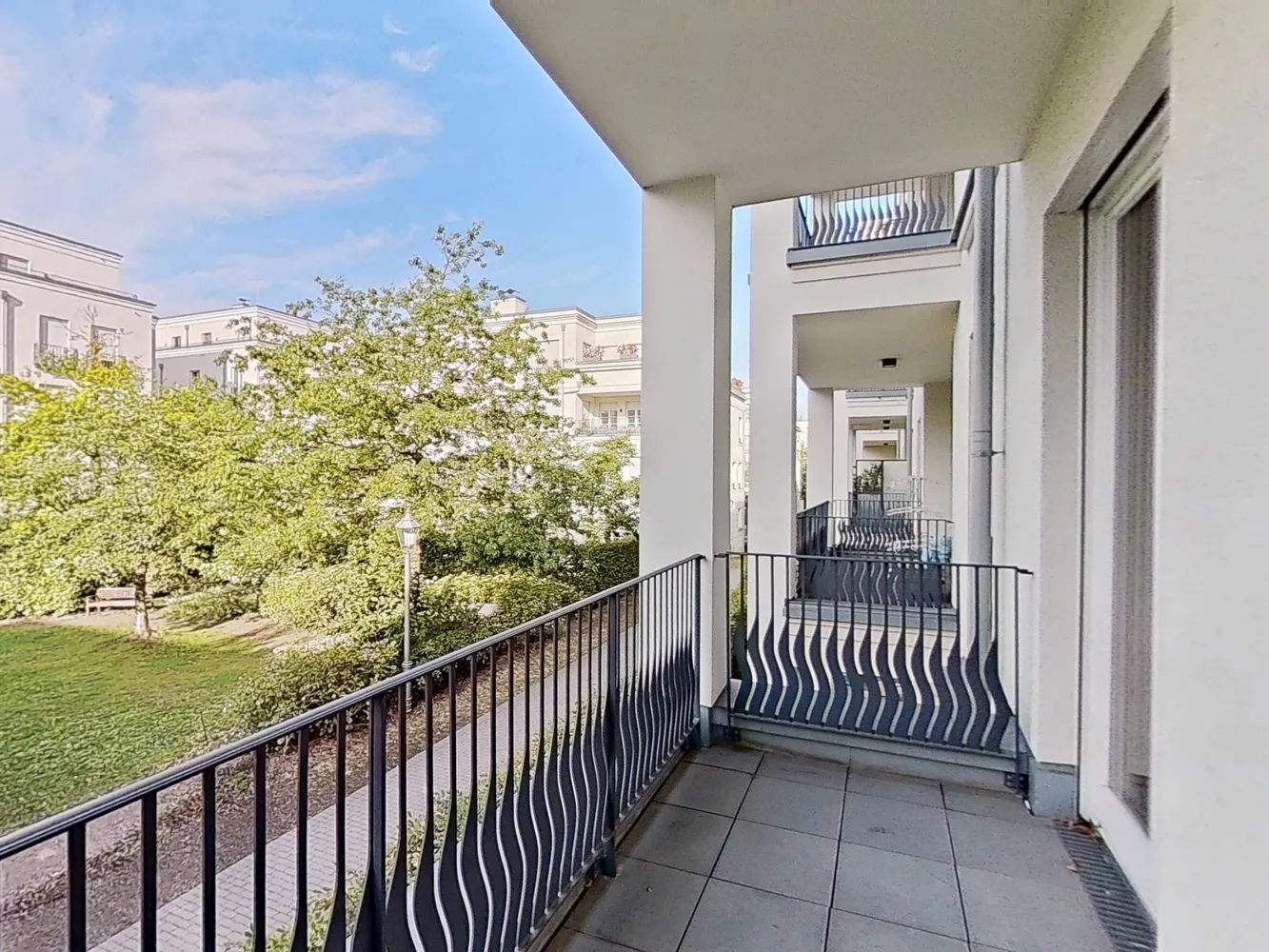 3 Zimmer Wohnung mit 97 m² in Düsseldorf – Bild 3