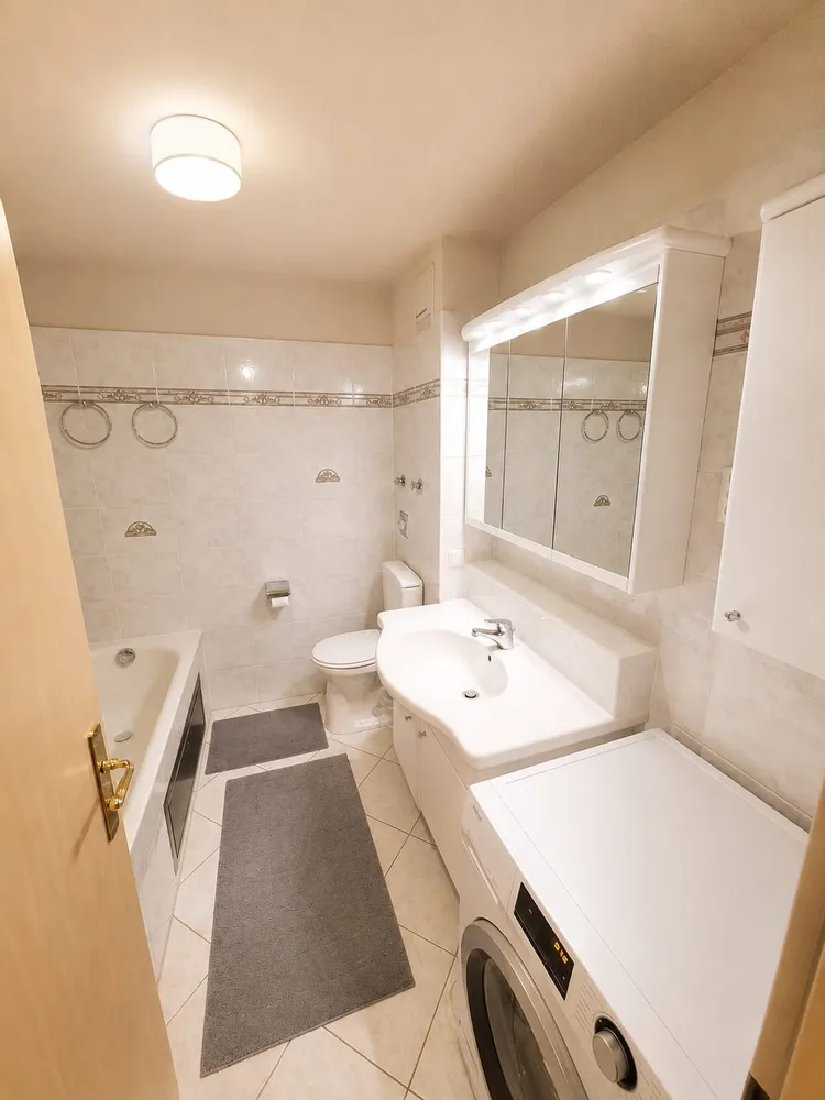 2 Zimmer Wohnung mit 64 m² in München – Bild 9