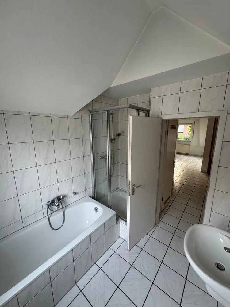 4 room apartment with 75 m² in Gelsenkirchen – Photo 7
