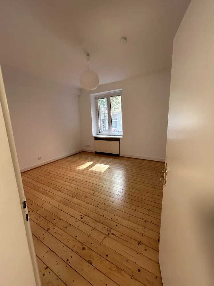 2 Zimmer Wohnung mit 73 m² in Düsseldorf – Bild 1