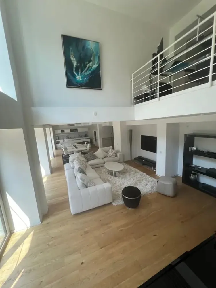 3 Zimmer Wohnung mit 124 m² in Düsseldorf – Bild 1