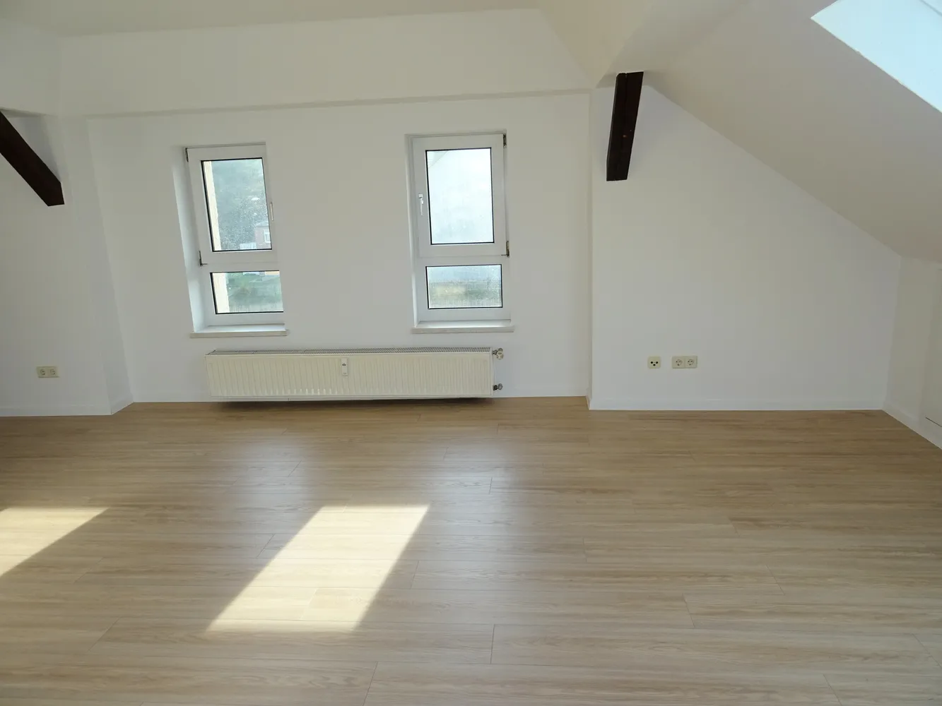 2 Zimmer Wohnung mit 51 m² in Werdau – Bild 6
