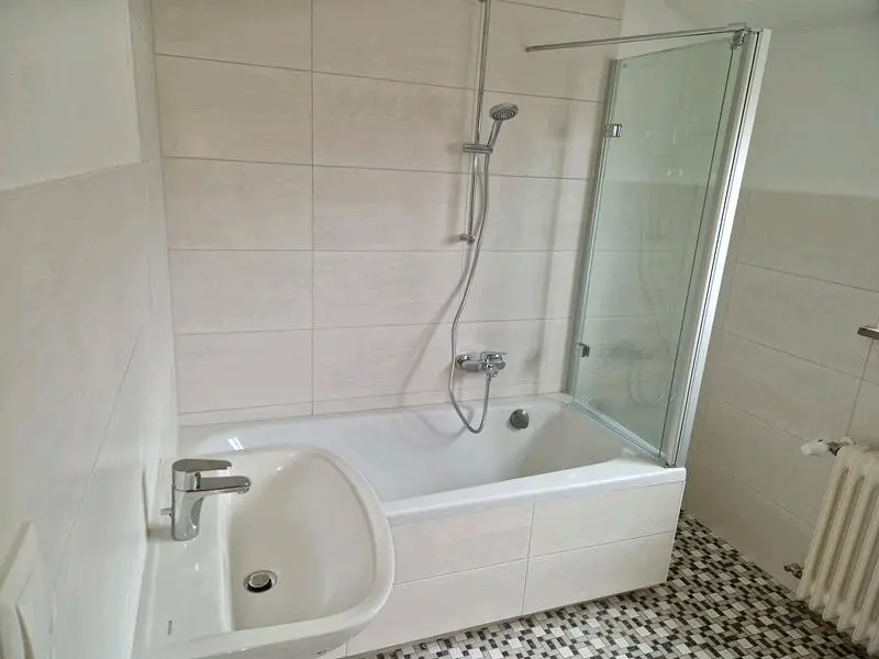 3 Zimmer Wohnung mit 75 m² in Hof – Bild 3