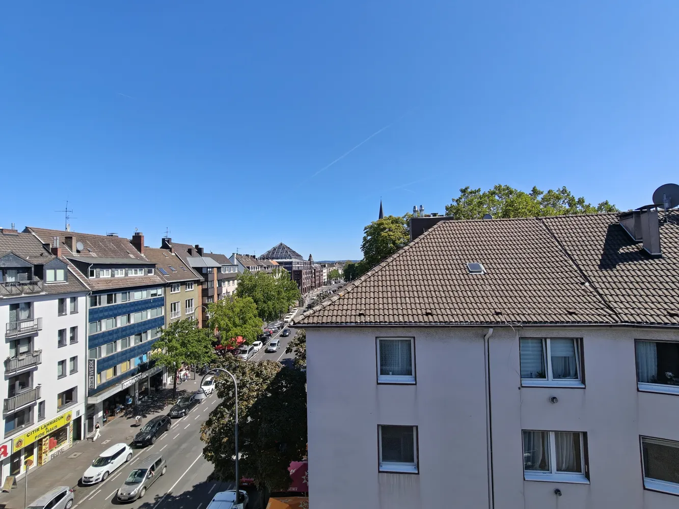 2 Zimmer Wohnung mit 67 m² in Köln – Bild 1