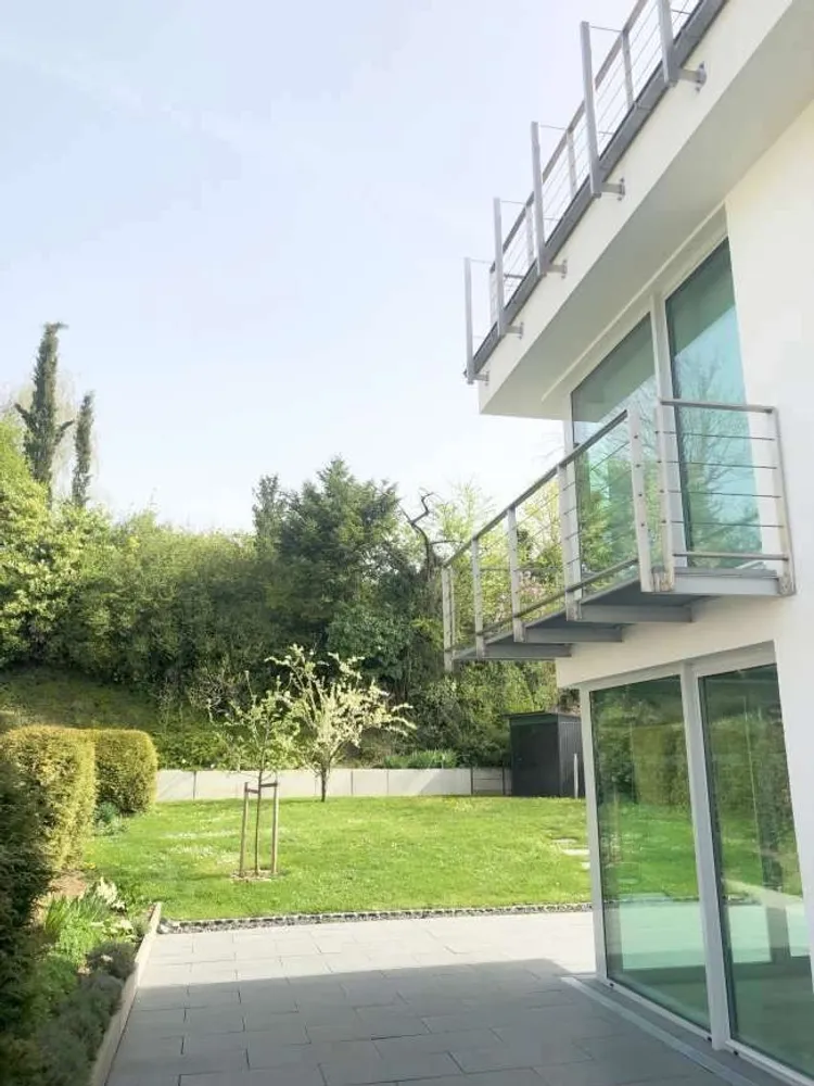 2 Zimmer Wohnung mit 110 m² in Wiesbaden – Bild 4