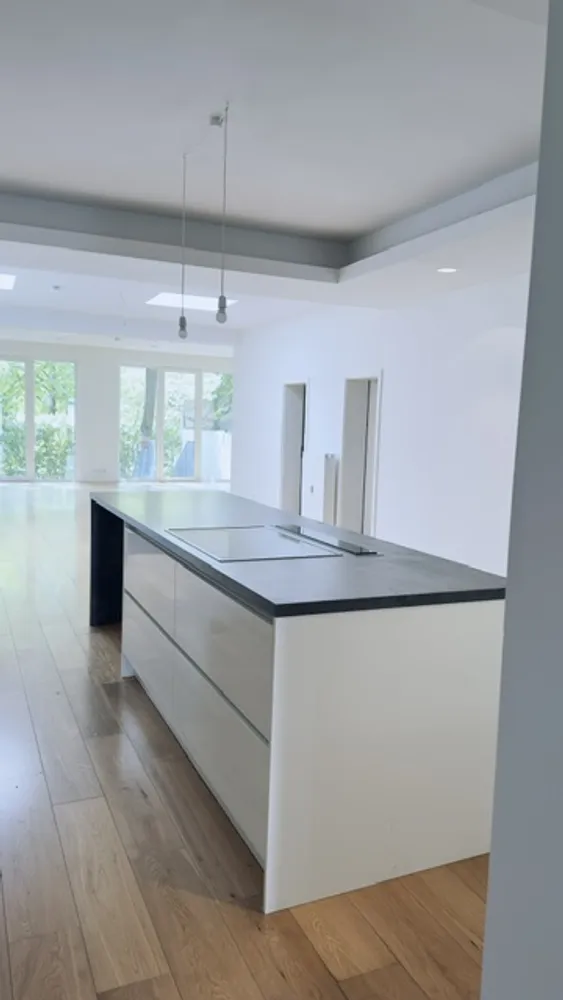 5 Zimmer Wohnung mit 230 m² in Frankfurt am Main – Bild 2