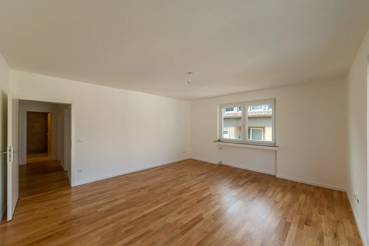 2 Zimmer Wohnung mit 60 m² in Köln – Bild 6