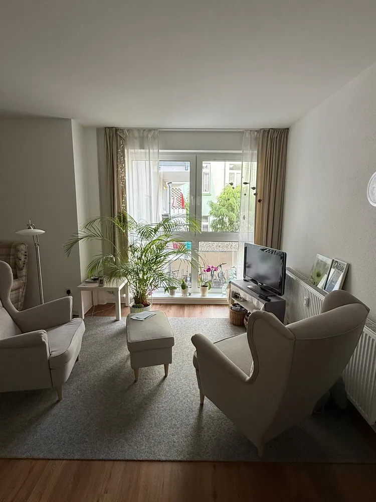 2 Zimmer Wohnung mit 72 m² in Düsseldorf – Bild 2