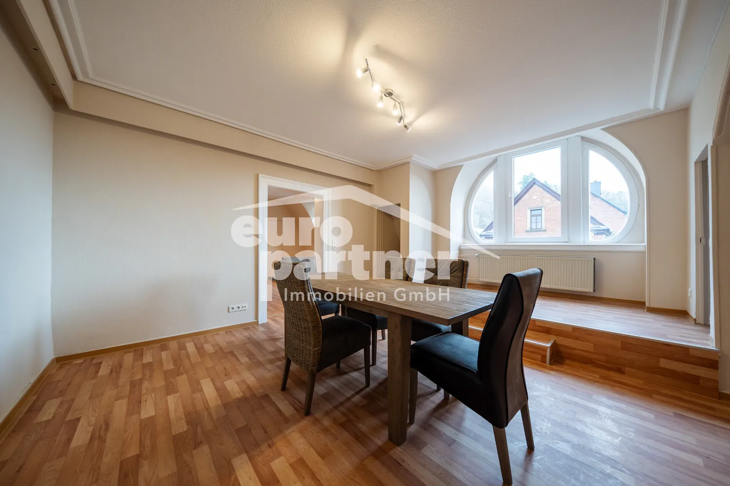 4 Zimmer Wohnung mit 100 m² in Idar-Oberstein – Bild 2