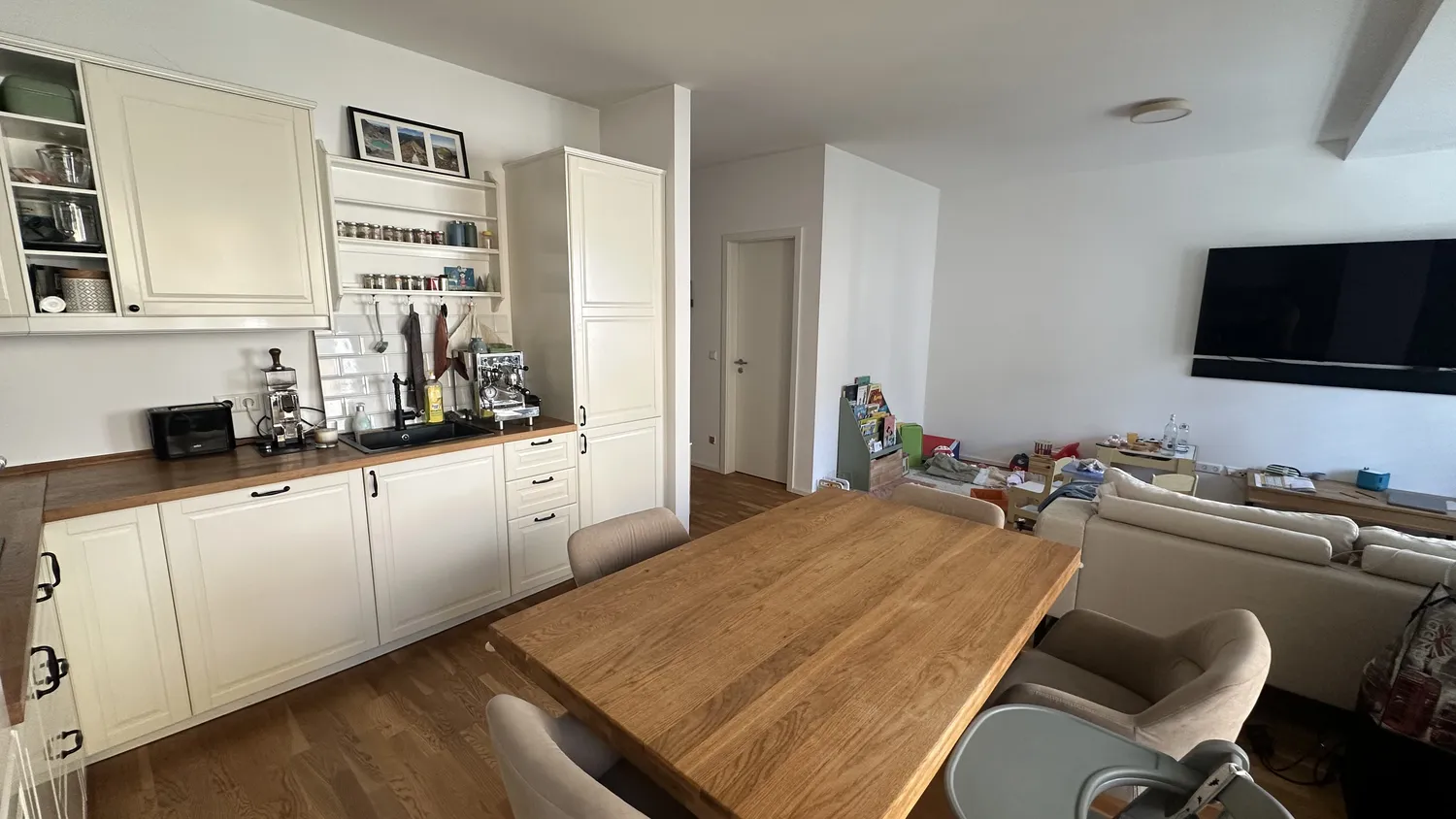 3 Zimmer Wohnung mit 81 m² in Leipzig – Bild 2