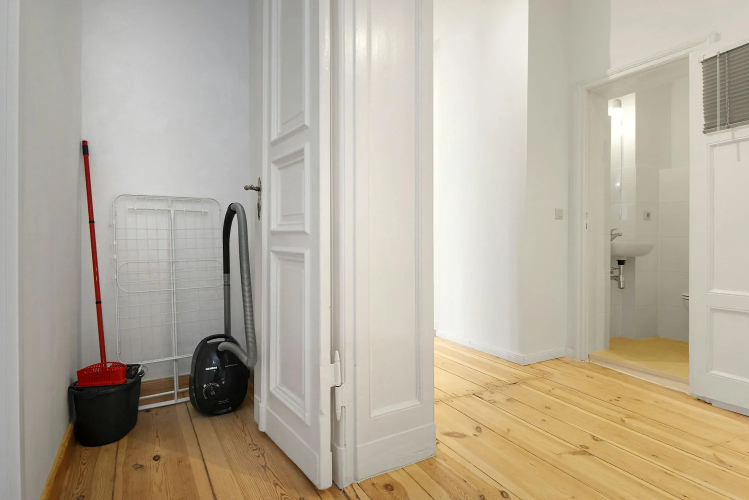Shared room with 13 m² in Berlin – Photo 7