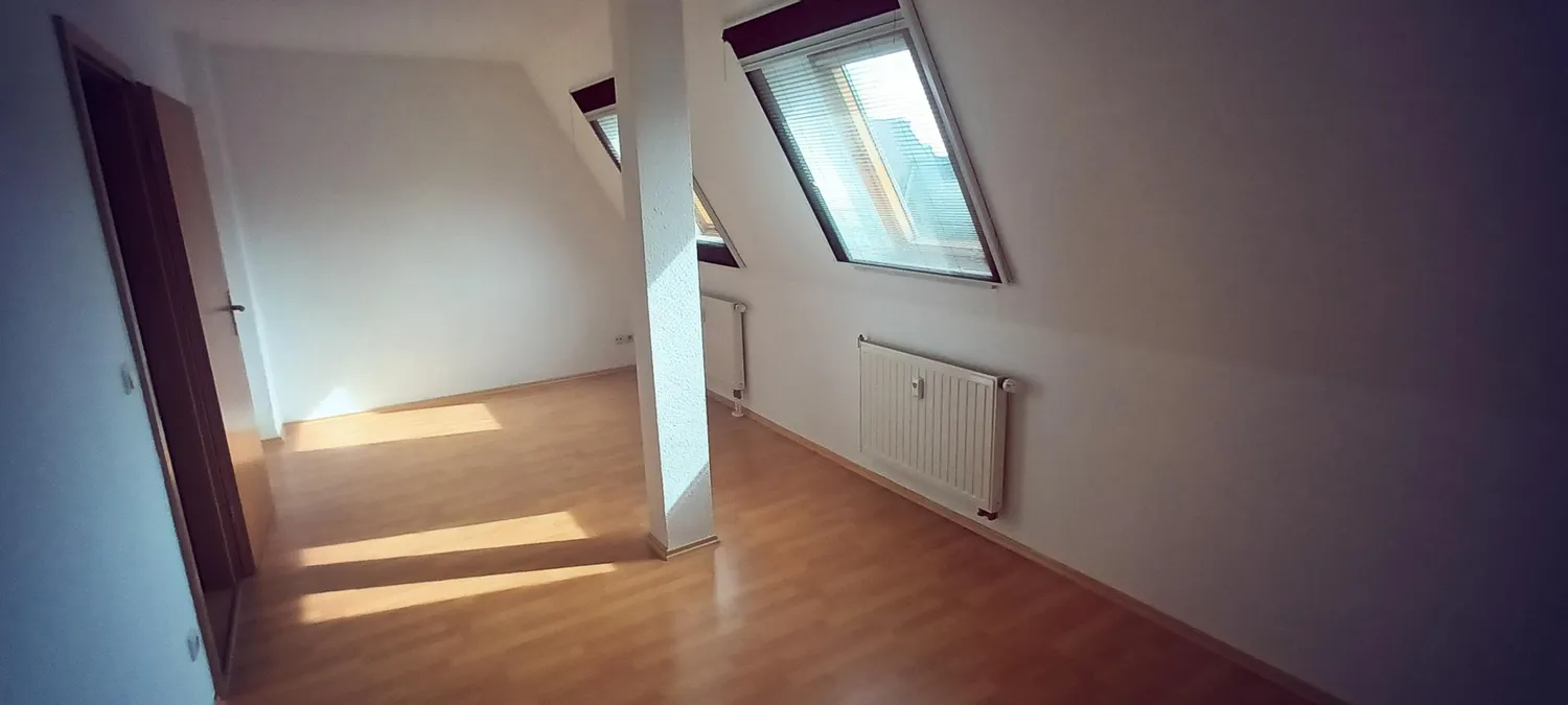 4 Zimmer Wohnung mit 87 m² in Plauen – Bild 4