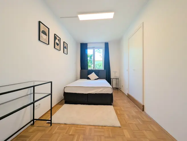 7 Zimmer Wohnung mit 128 m² in München – Bild 9