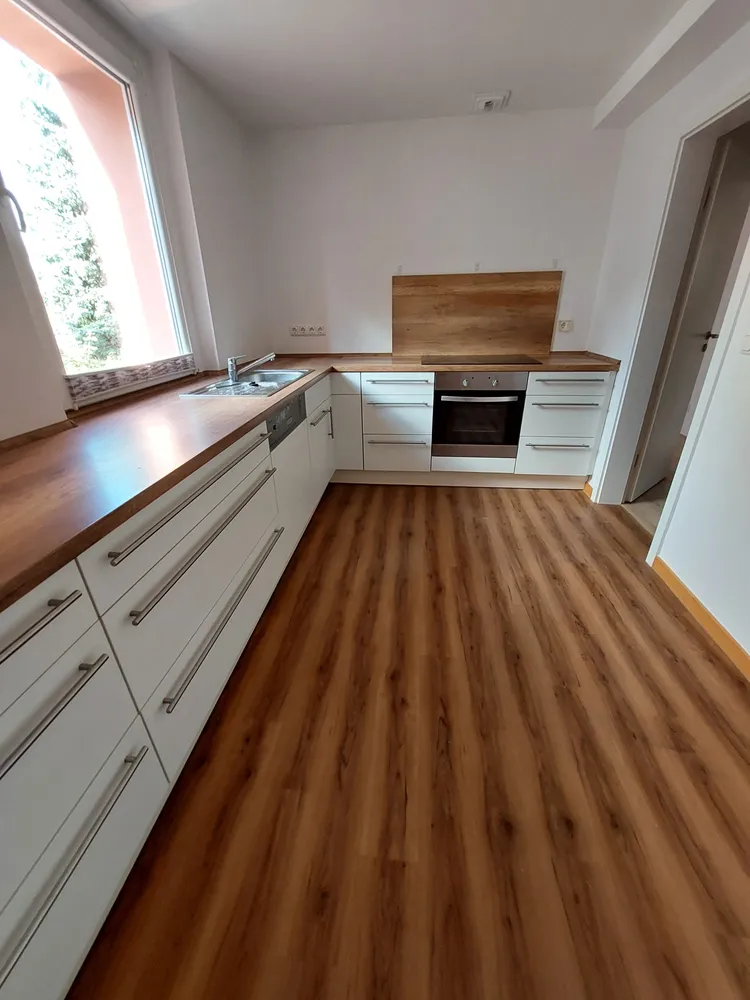 5 Zimmer Wohnung mit 173 m² in Weißenfels – Bild 3
