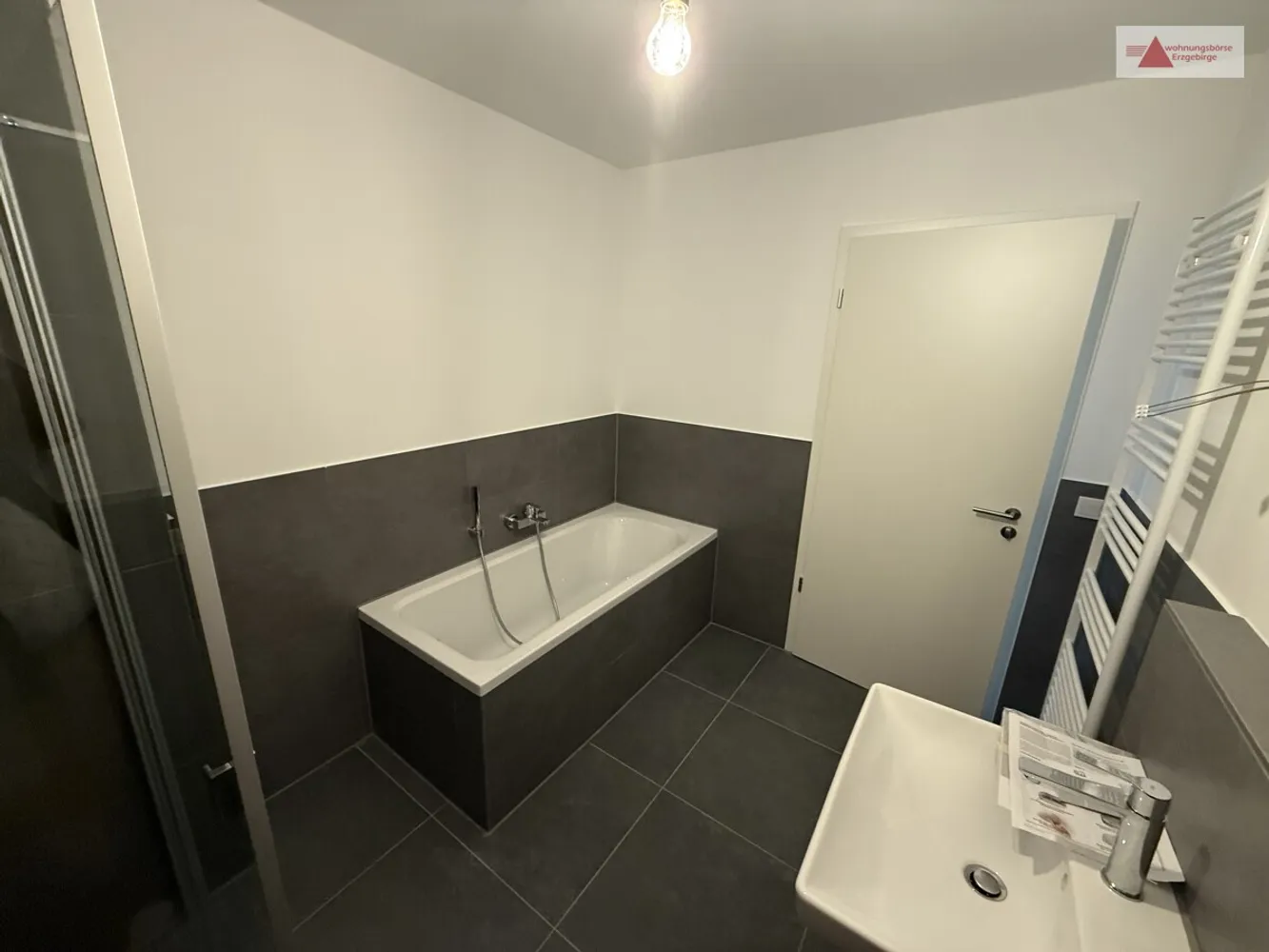 4 room apartment with 100 m² in Chemnitz – Photo 9