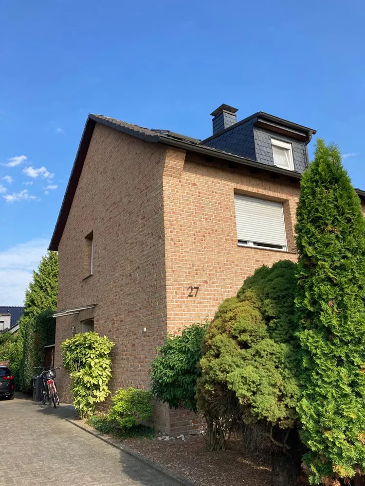 2 Zimmer Wohnung mit 60 m² in Langenfeld – Bild 1