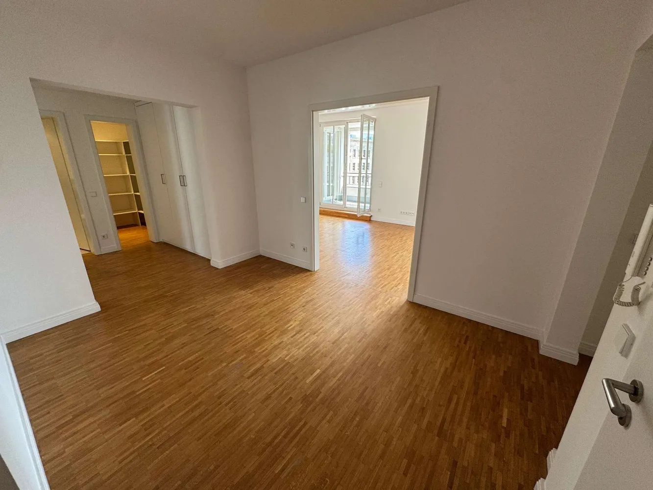 5 Zimmer Wohnung mit 218 m² in Berlin – Bild 7