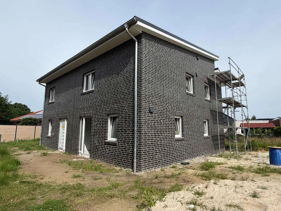 4 Zimmer Haus mit 102 m² in Papenburg – Bild 1